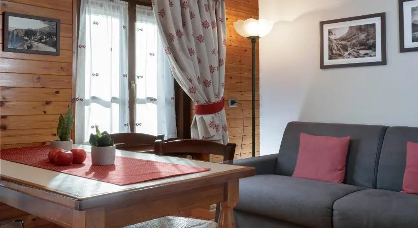 HelloChalet - Maison Maquignaz with boot-warmer, 100m skibus - Image 1