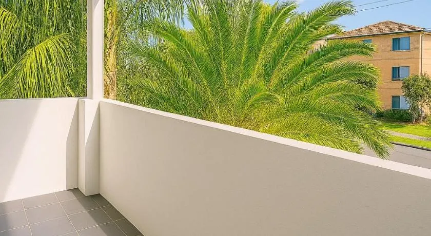 New & Stylish Veg 2-Bedroom Guest Retreat Near Brisbane Airport - Image 1