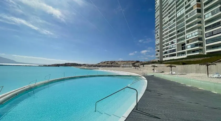 Hermoso departamento con laguna navegable - Image 1