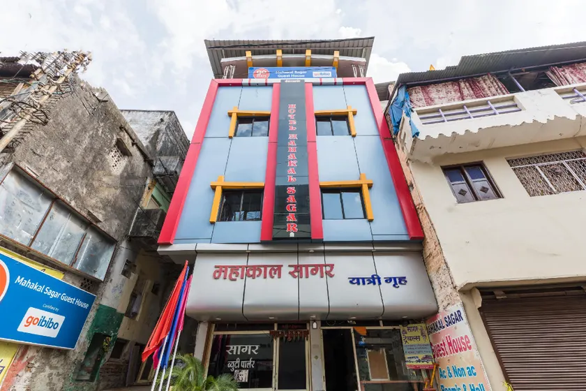 OYO 36623 Hotel Mahakal Sagar - Image 1