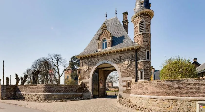 Poortgebouw Kasteel Borgharen - Maastricht - Image 1