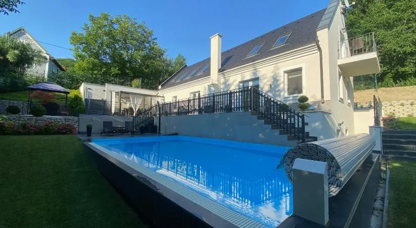 Lake House - Image 1