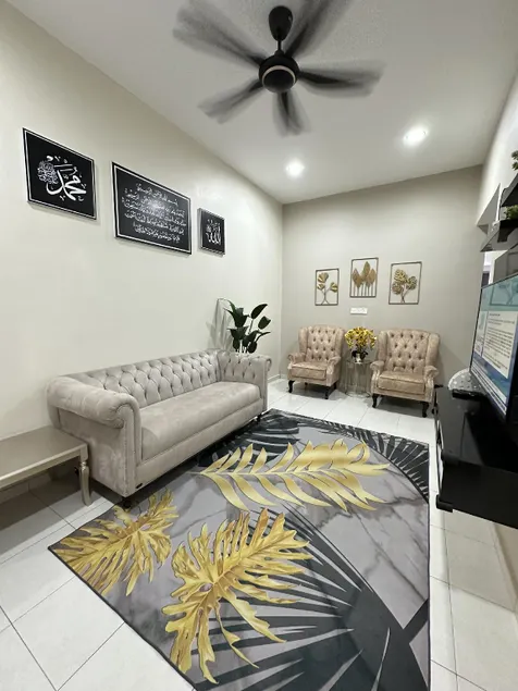 AUNI HOMESTAY KIJAL, KEMAMAN - Image 1