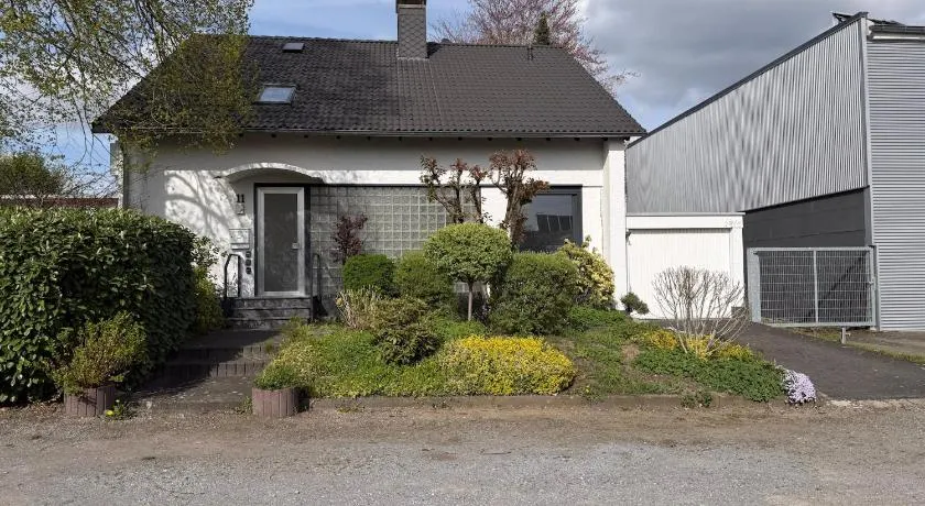 T&K Apartments - Solingen - 5 rooms detached house - private parking - Image 1