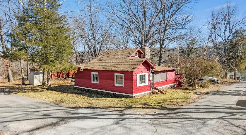 Rockaway Retreat - Image 1
