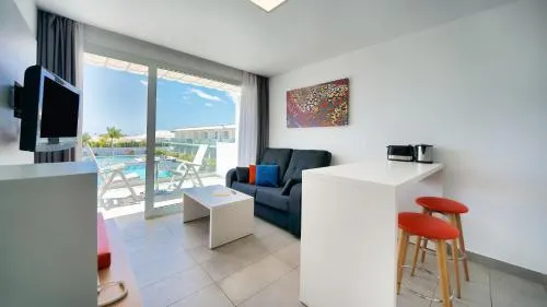 Apartamentos Lara - Image 1