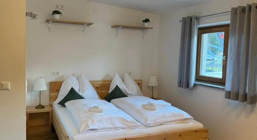 Zimmer Zur Säge - Image 1