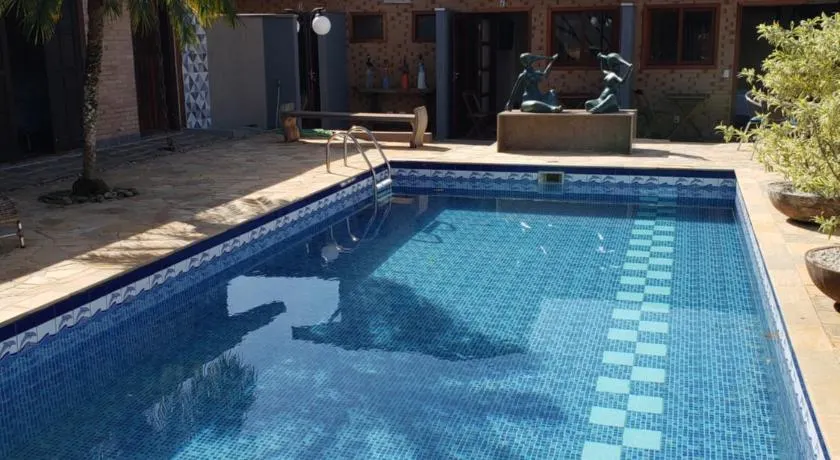 Suítes Verano Ubatuba - Bairro Itaguá - com piscina - Image 1