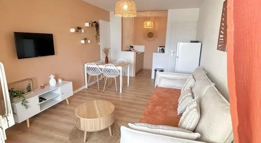 Le Cocon, 100m de la plage, place de parking privé - Image 1
