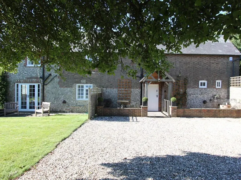 Studio-Suite-Ensuite-Gartenblick - Image 1