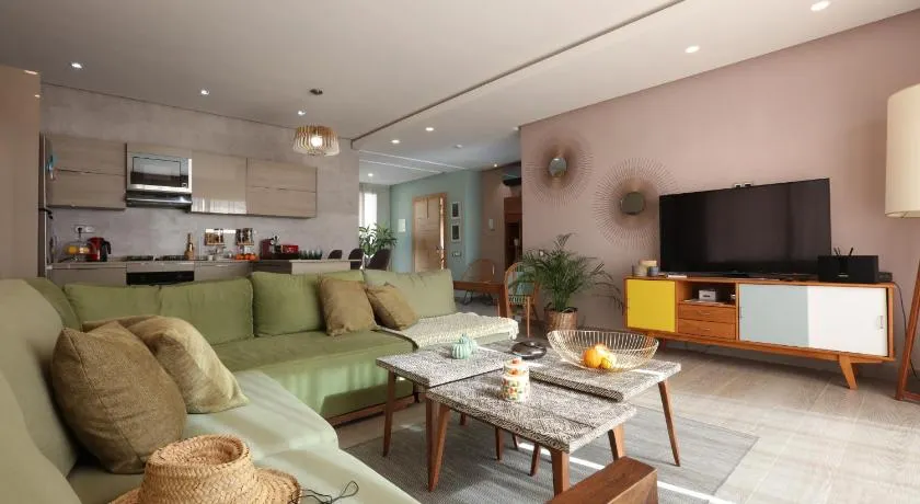 Imi Beach House - Image 1
