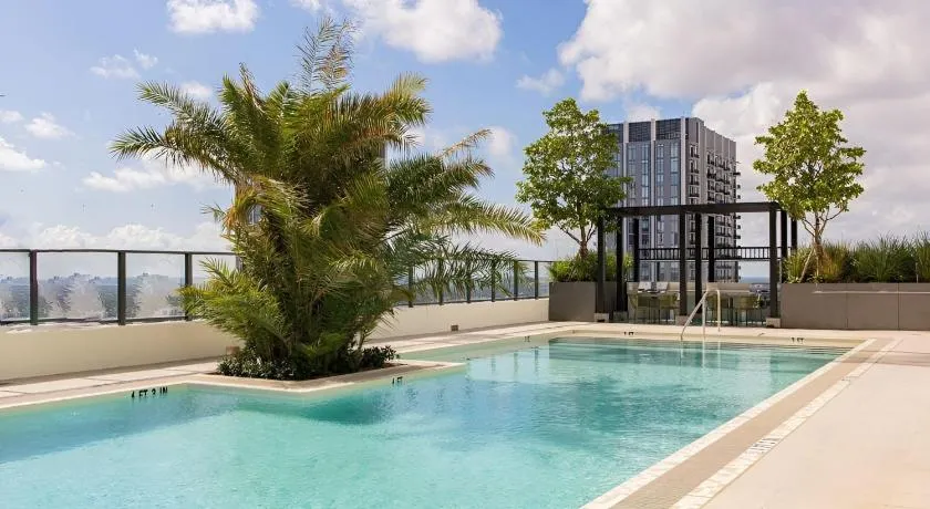 Miami 1BR Getaway for 4 Guests at The Crosby - Image 1