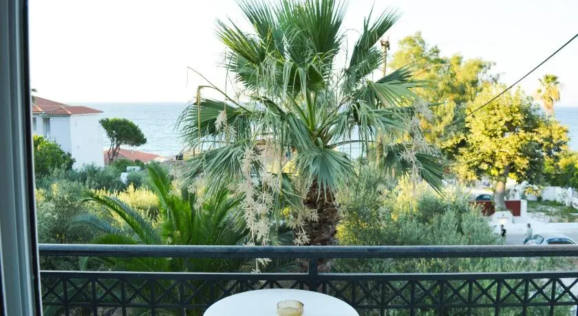 Paradise Beach Apartments - Image 1