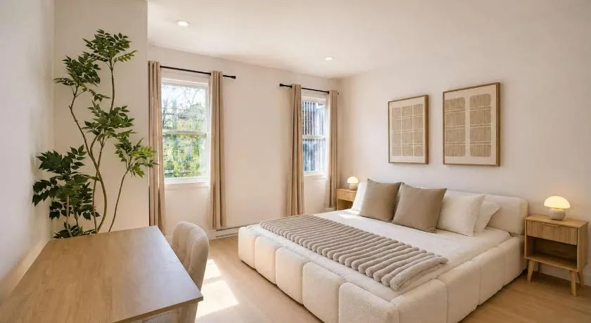 3BR Well-located Apartment Parking & AC U5 - Image 1