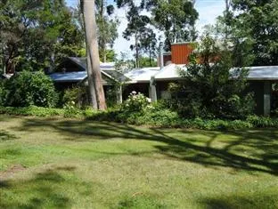 Clarendon Chalets - Image 1