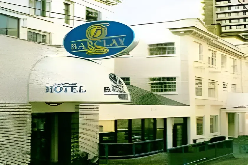 Barclay Hotel - Image 1