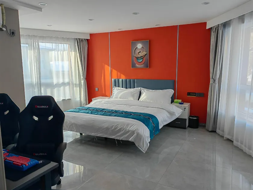 Aurora Esports Hotel - Image 1