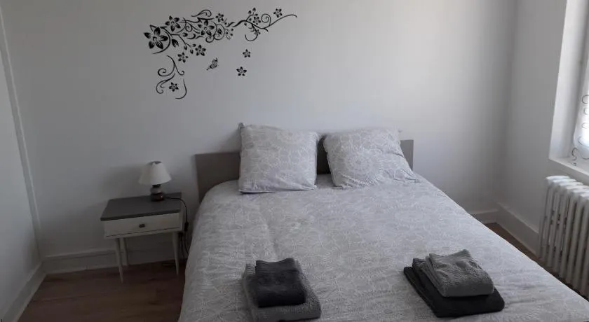 Le Corto - Image 1