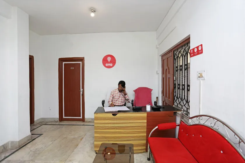 Hotel O New Silver Inn - Image 1