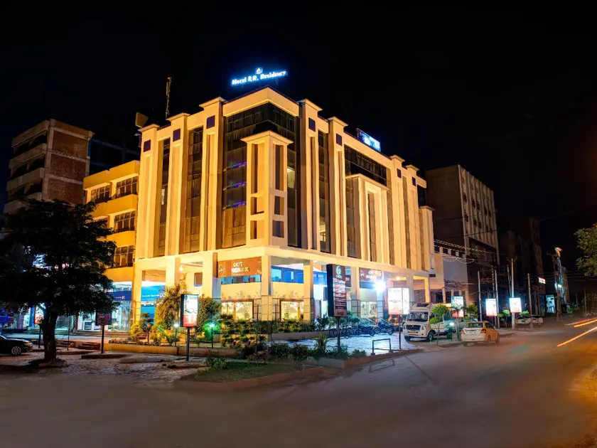 Hotel PR Residency - Image 1