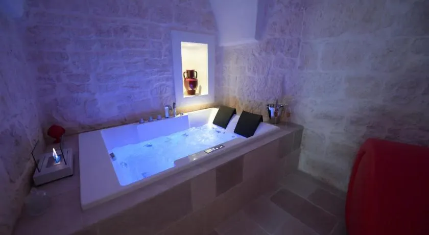 Pietra Bianca Luxury Suite Ostuni - Image 1