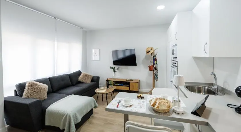 Apartamentos LUXURY SUITES MACABEO - Image 1
