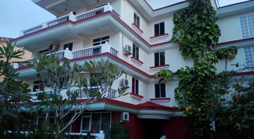 River side apartment - Image 1