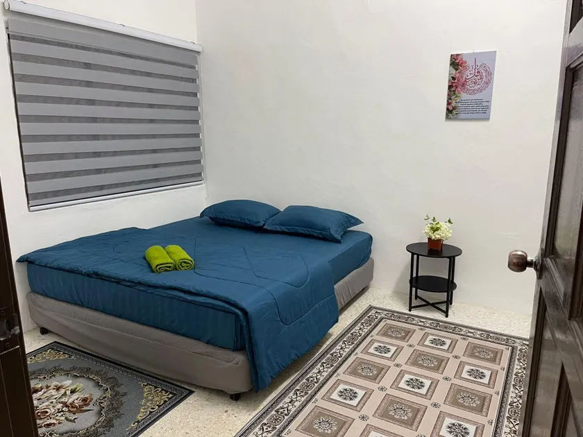 LAKSAMANA HOMESTAY 3 BEDROOM (MUSLIM ONLY) - Image 1