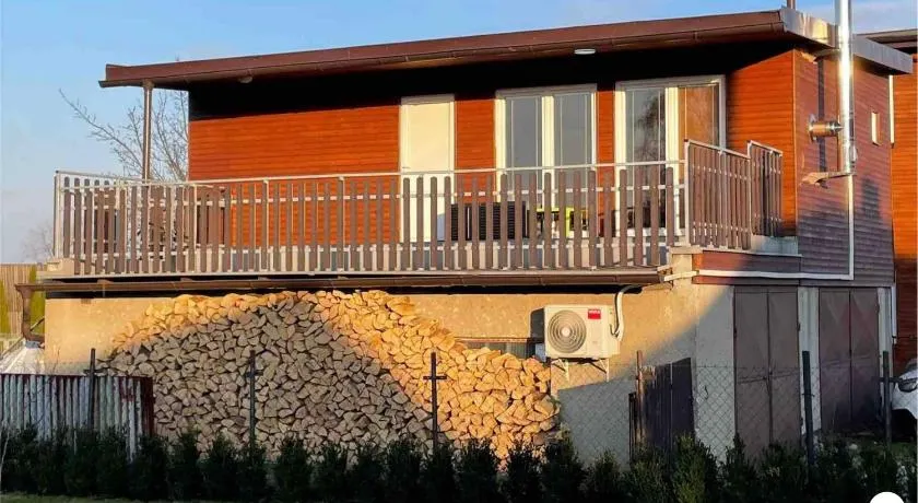 Johnys apartment - Image 1