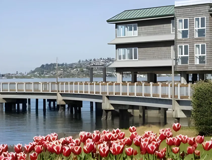 Silver Cloud Hotel Tacoma Waterfront - Image 1