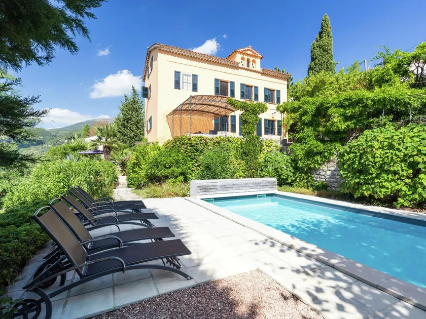 Blissful Villa in Grasse with Private Swimming Pool - Image 1