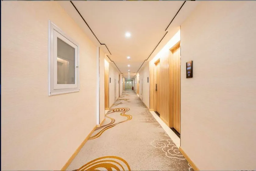 Changxin International Hotel - Image 1