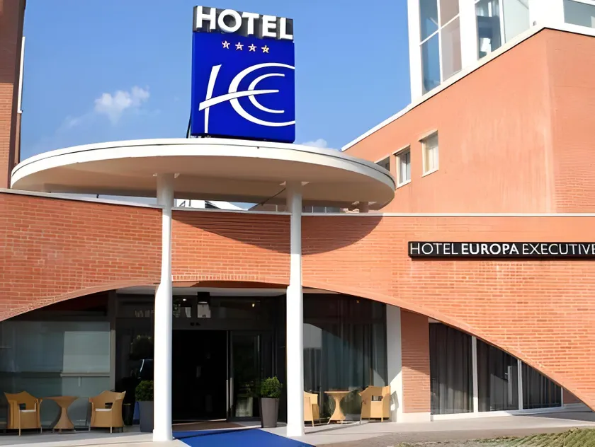 Hotel Europa Belluno - Image 1