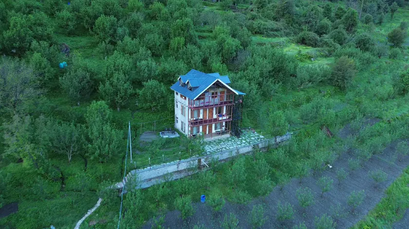 Sukun Hostel - Image 1