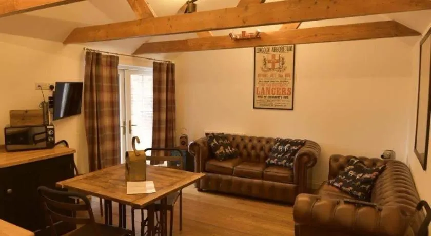 The Stables at the Old Vicarage - Image 1