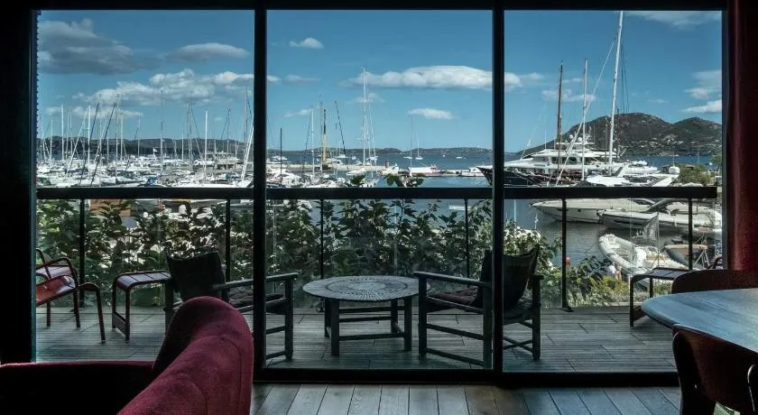 Immeuble La Mer - Image 1