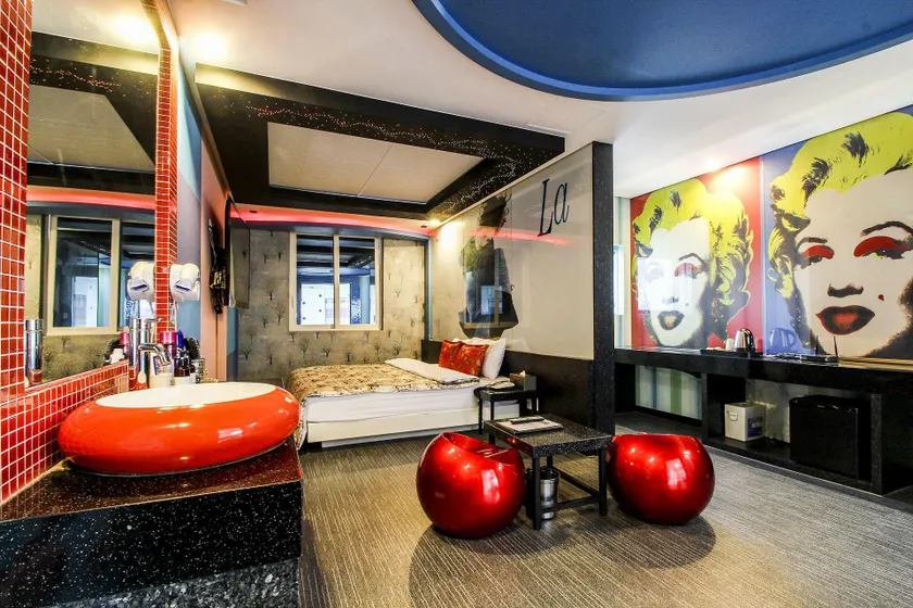 ava hotel - Image 1