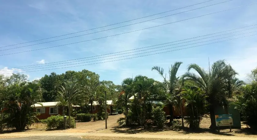 Moore Park Beach Huts - Image 1