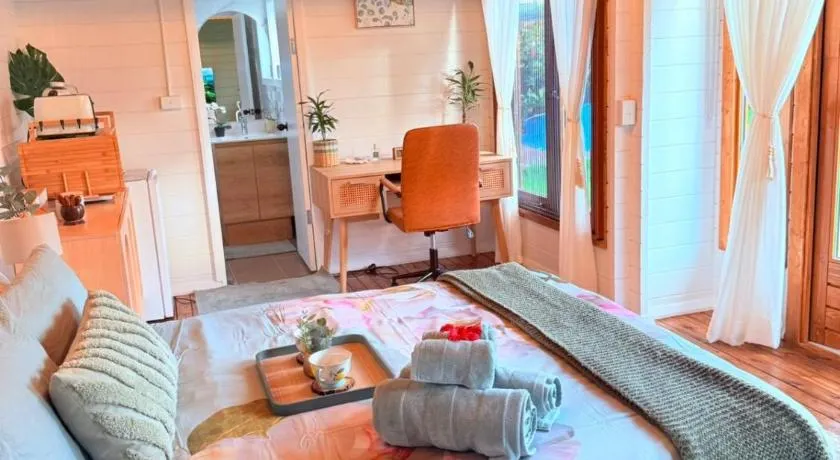 Blissful Wooden Haven Pet Friendly Near Parramatta - Image 1