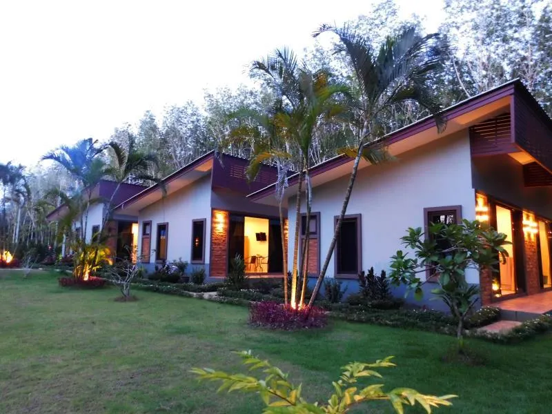 Phuket Sirinapha Resort - Image 1