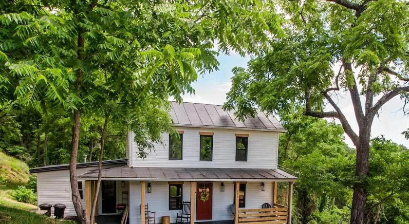 Black Bear Vista 3BR Fast Wi Fi - Image 1
