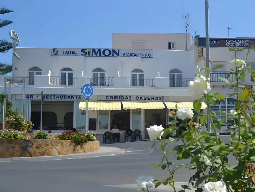 Hotel Simón - Image 1