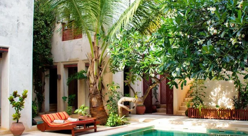 LAMU HOUSE - Image 1