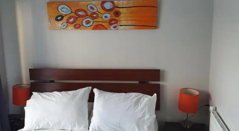 Hostal del Rio - Image 1
