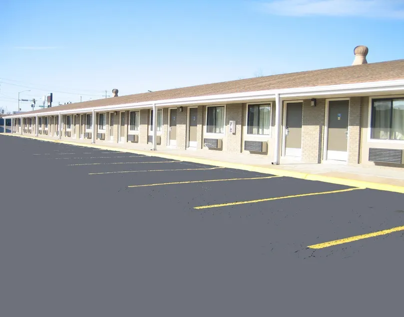 Americas Best Value Inn - Topeka, KS - Image 1