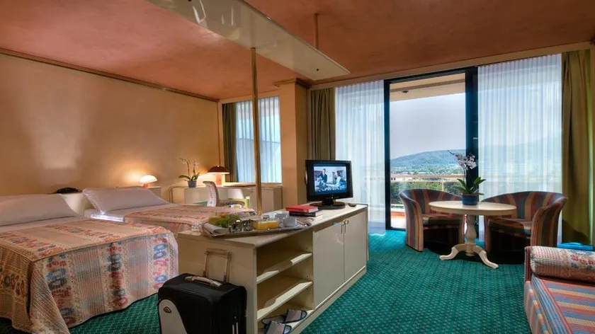 Hotel Sollievo Montegrotto Terme - Image 1