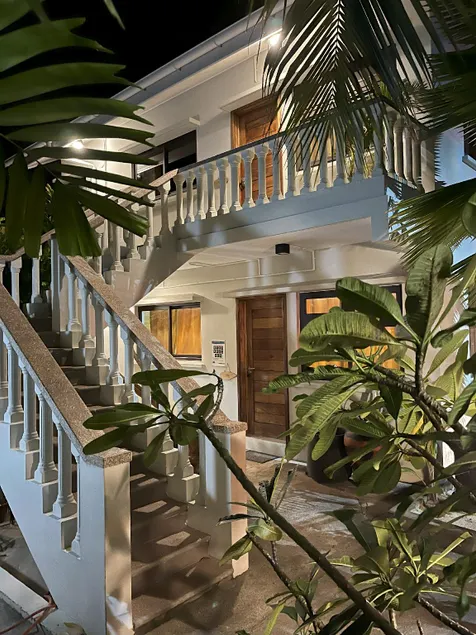 Island Cove - Image 1