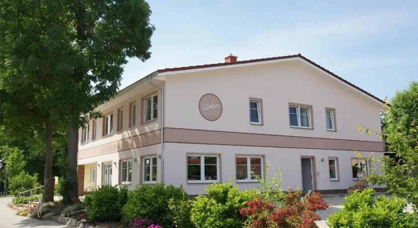Cafe und Pension Blohm - Image 1