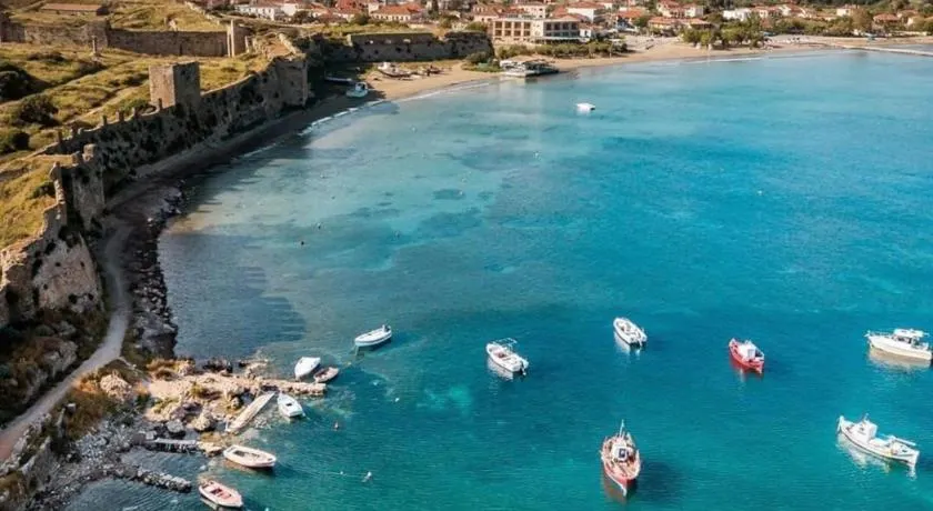 Eleni Suites Methoni - Image 1