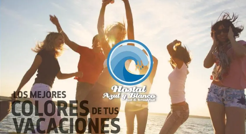 Hostal Azul y Blanco - Image 1